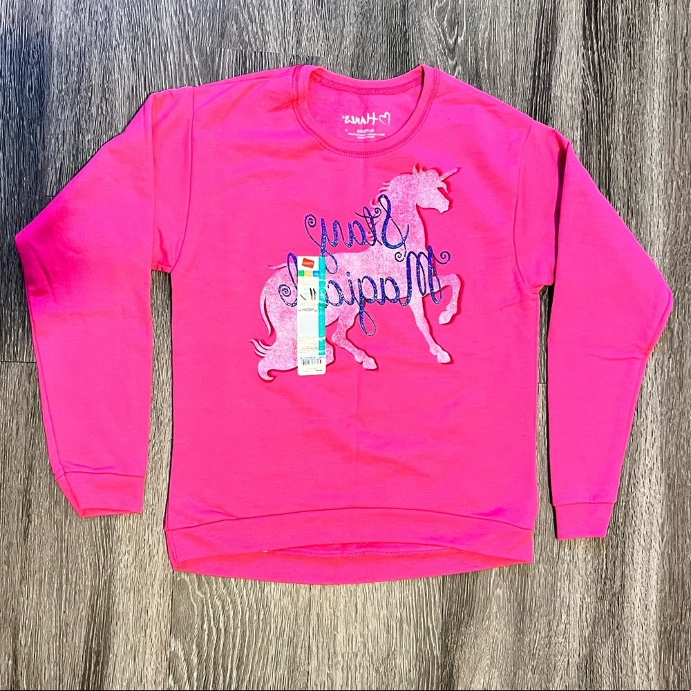 Sweatshirt by Hanes